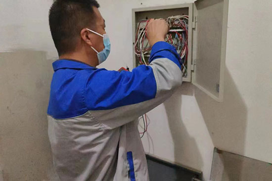 消電檢必須用物業(yè)指定的公司來做嗎？