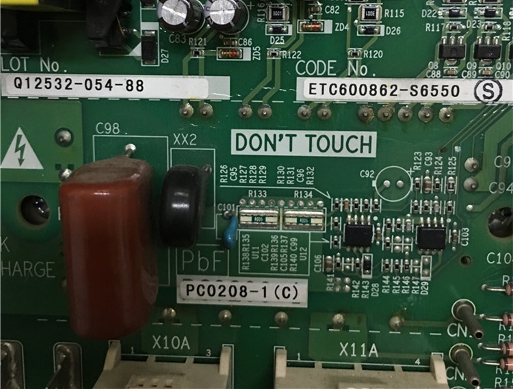 全新大金空調(diào)壓縮機(jī)變頻板電腦板PC0208-1 RHXY16MY1 RXY10MY1.jpg 全新大金空調(diào)壓縮機(jī)變頻板電腦板PC0208-1 RHXY16MY1 RXY10MY1.jpg